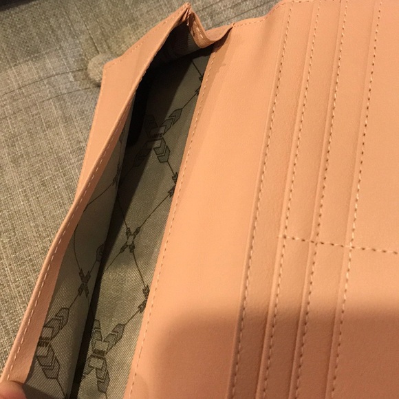 NWOT Aimee Kestenberg soft pink wallet! 💖 - Picture 5 of 6